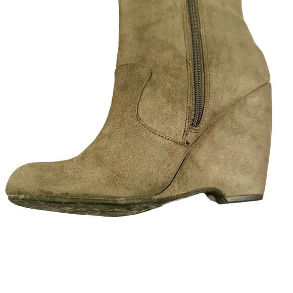 Elle Knee High Gray Faux Leather Boots Size 10 - Picture 9 of 13